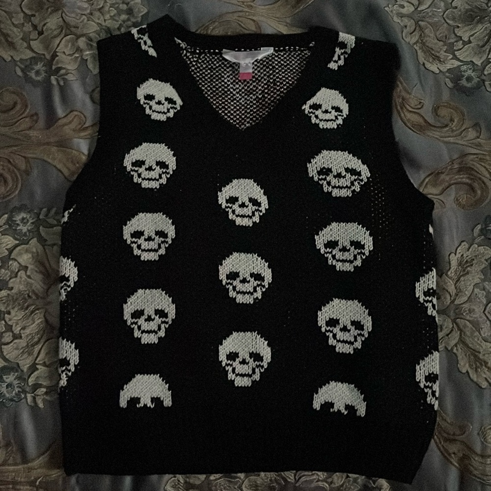 No Boundaries Skull Sweater Vest